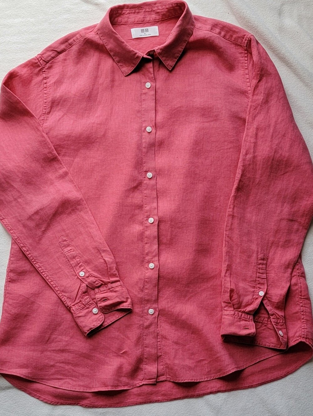 Uniqlo Linen Button-Down Shirt in Coral